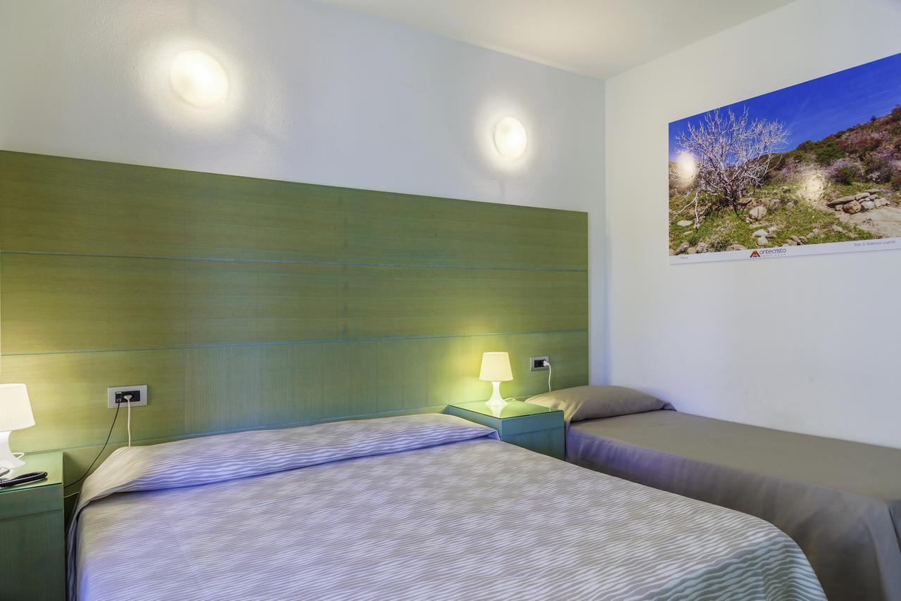 מרינה די קמפו Hotel Montecristo מראה חיצוני תמונה